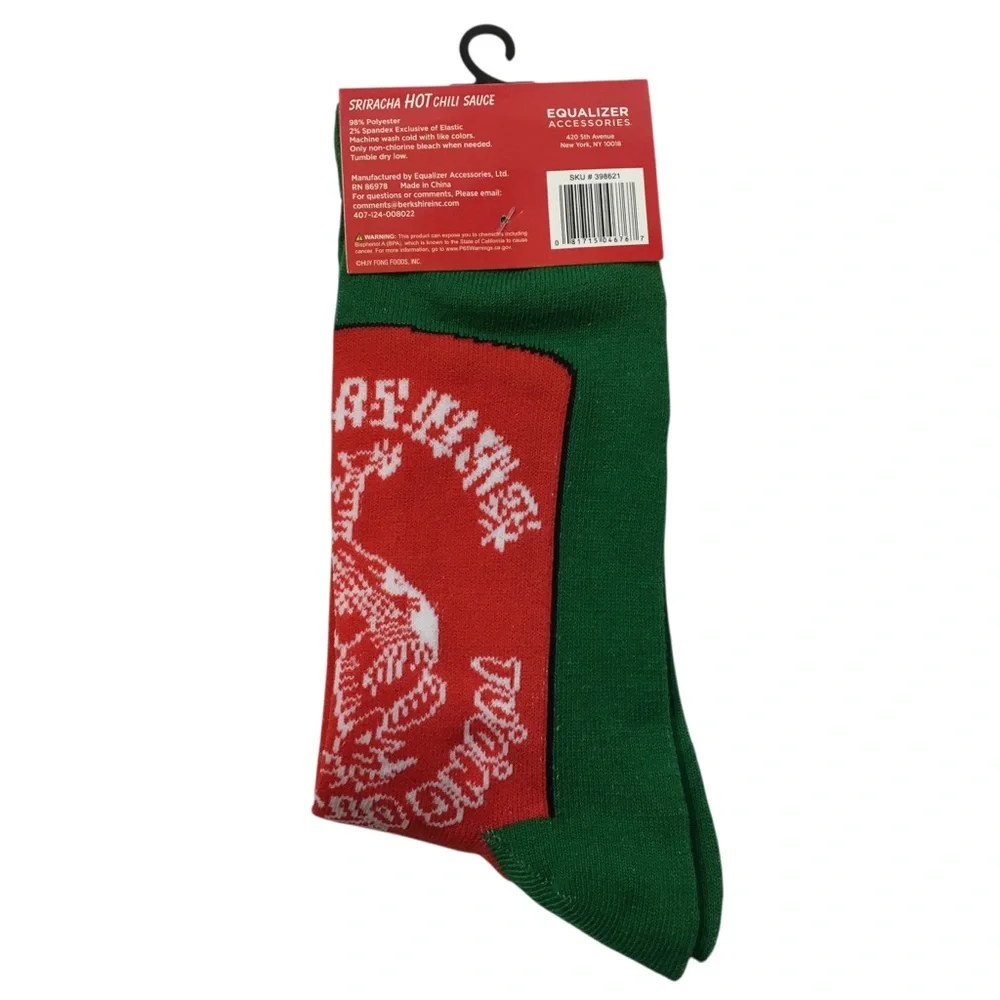 SRIRACHA Bottle Hot Sauce Rooster Crew Socks Adult Size 9-13 Novelty 1 Pair NWT